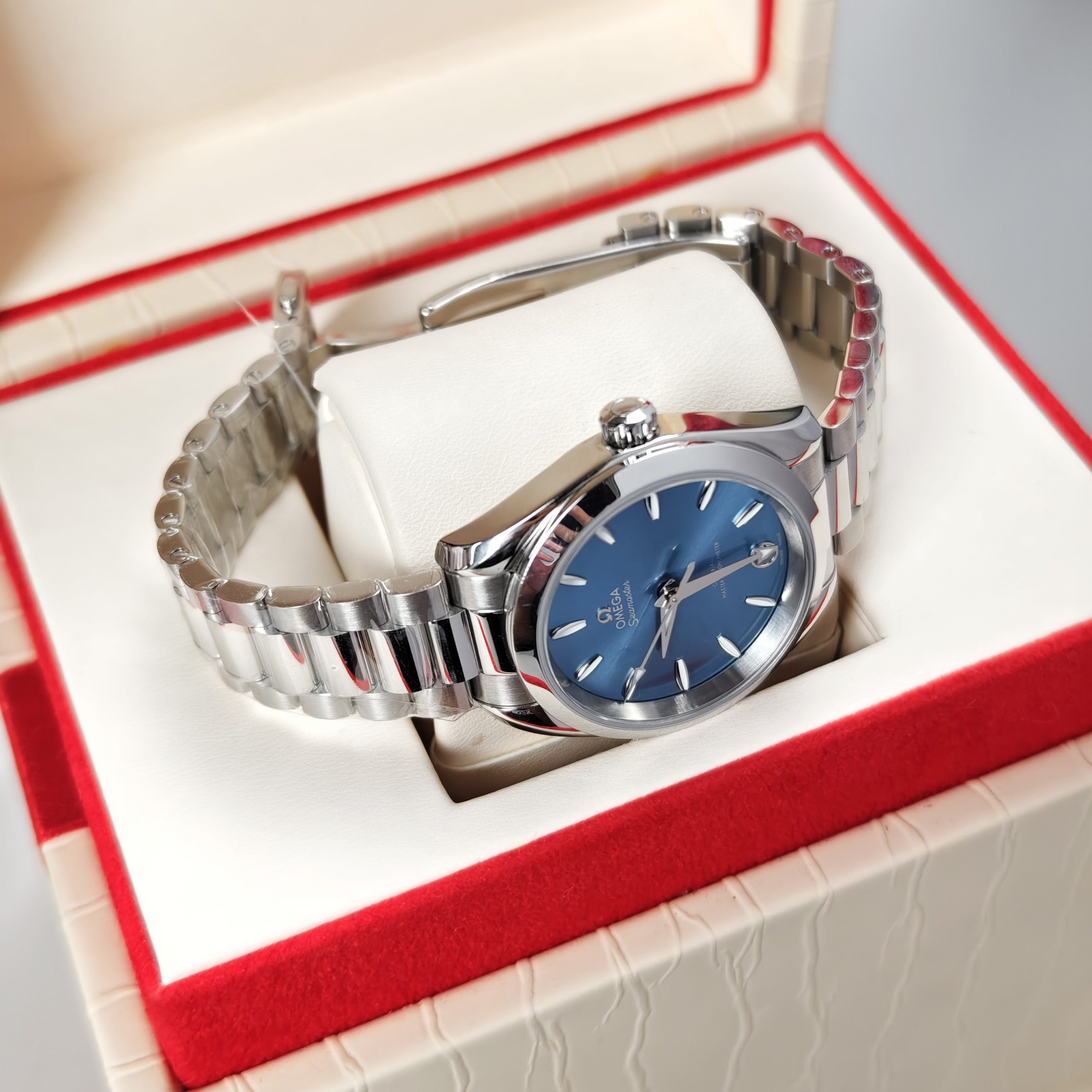 Omega Seamaster 220.10.34.20.03.002 - Image 5