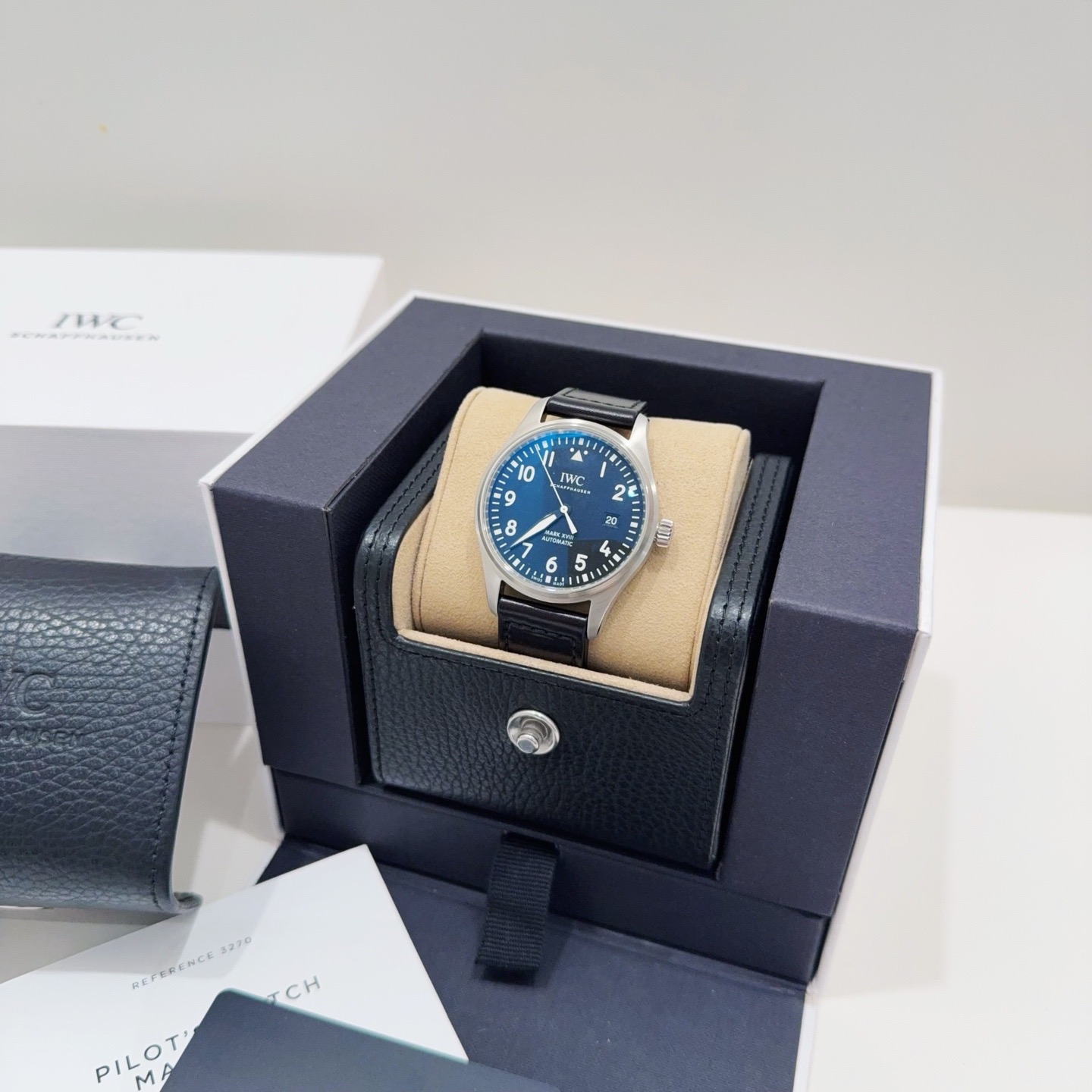 IWC Pilot's Watch IW327009 - Image 3