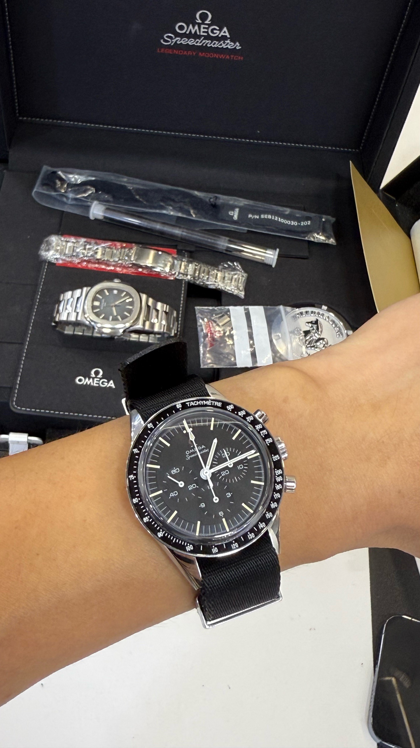 Omega Speedmaster 311.30.40.30.01.001 - Image 3