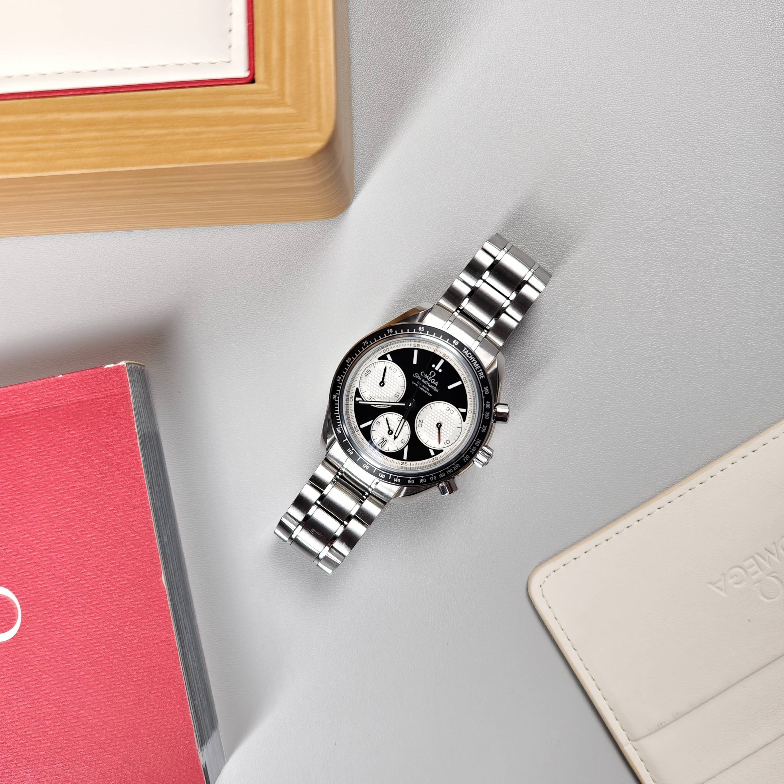 Omega Speedmaster 326.30.40.50.01.002 - Image 2