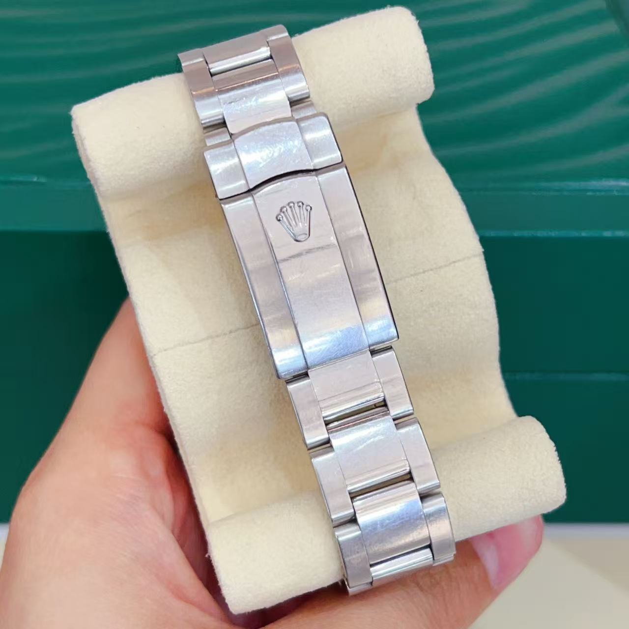Rolex 116300 - Image 6