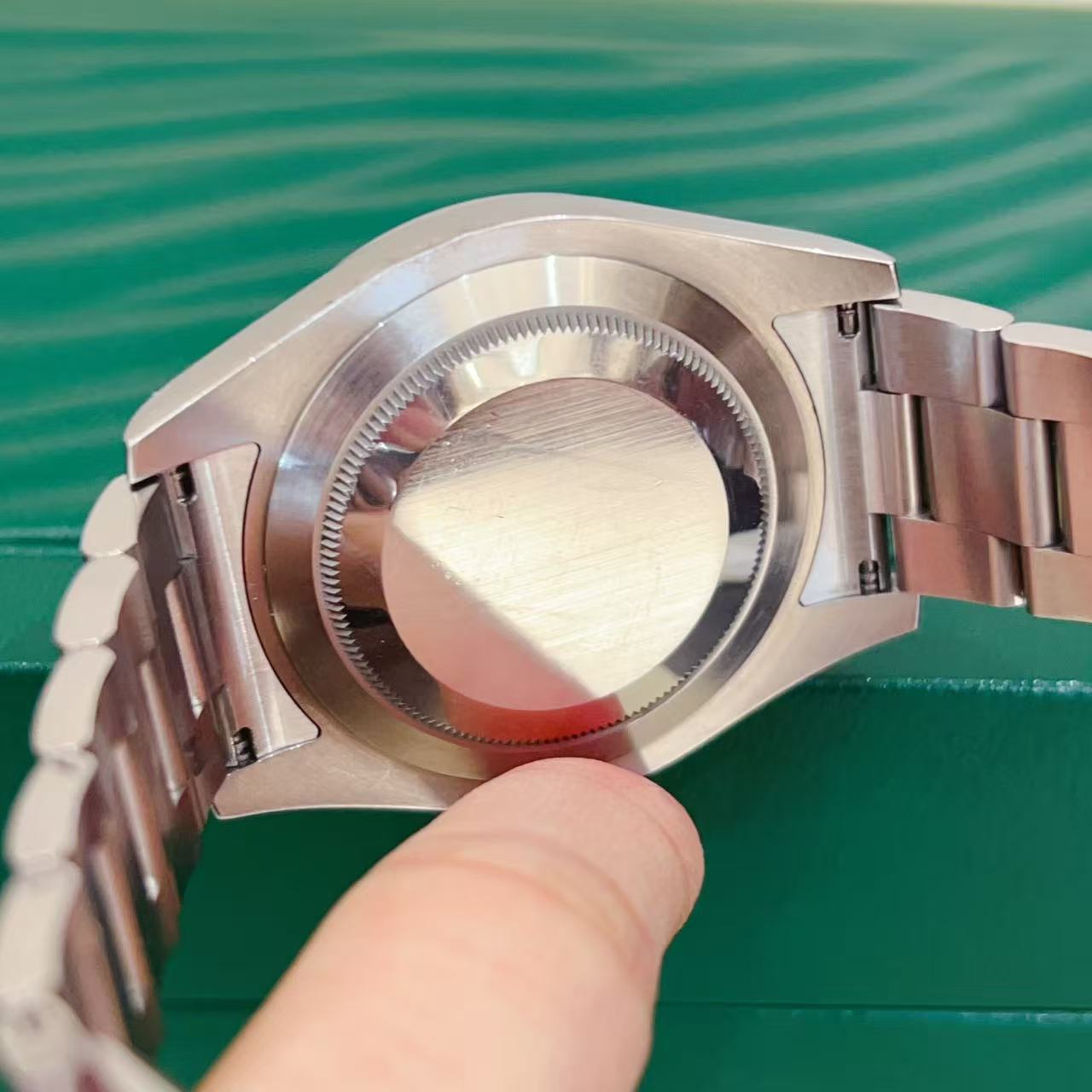 Rolex 116300 - Image 4