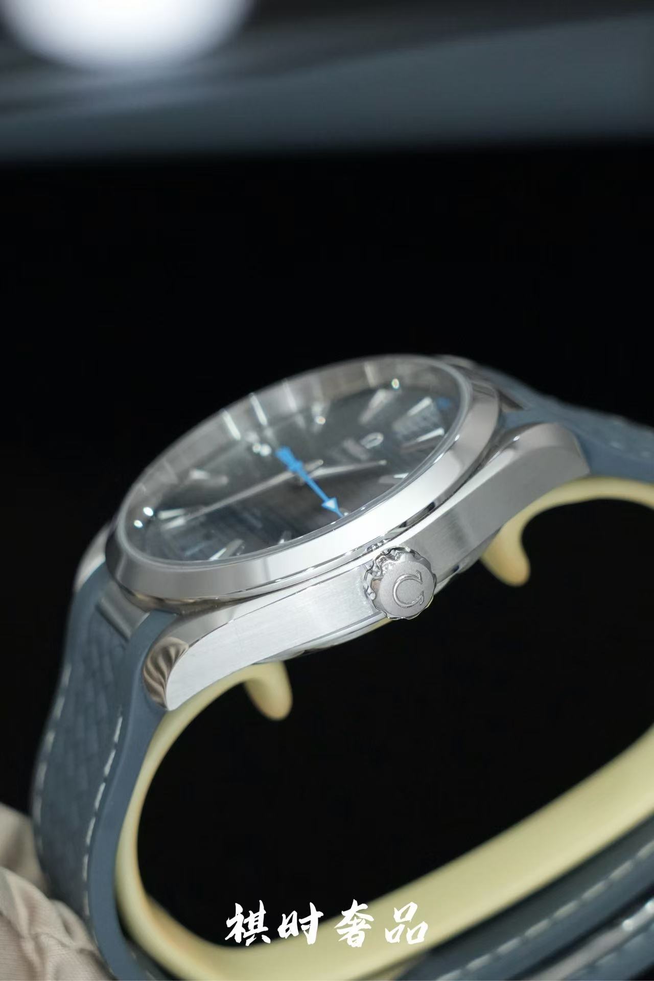 Omega 220.12.41.21.03.002 - Image 4