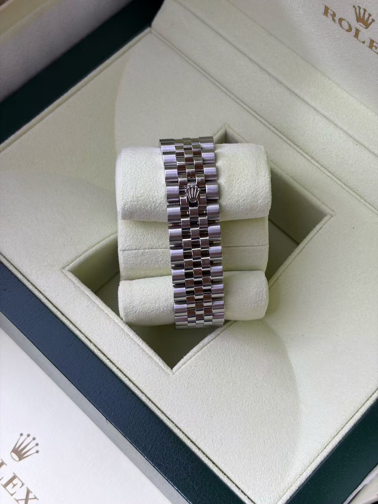Rolex 116234 - Image 4
