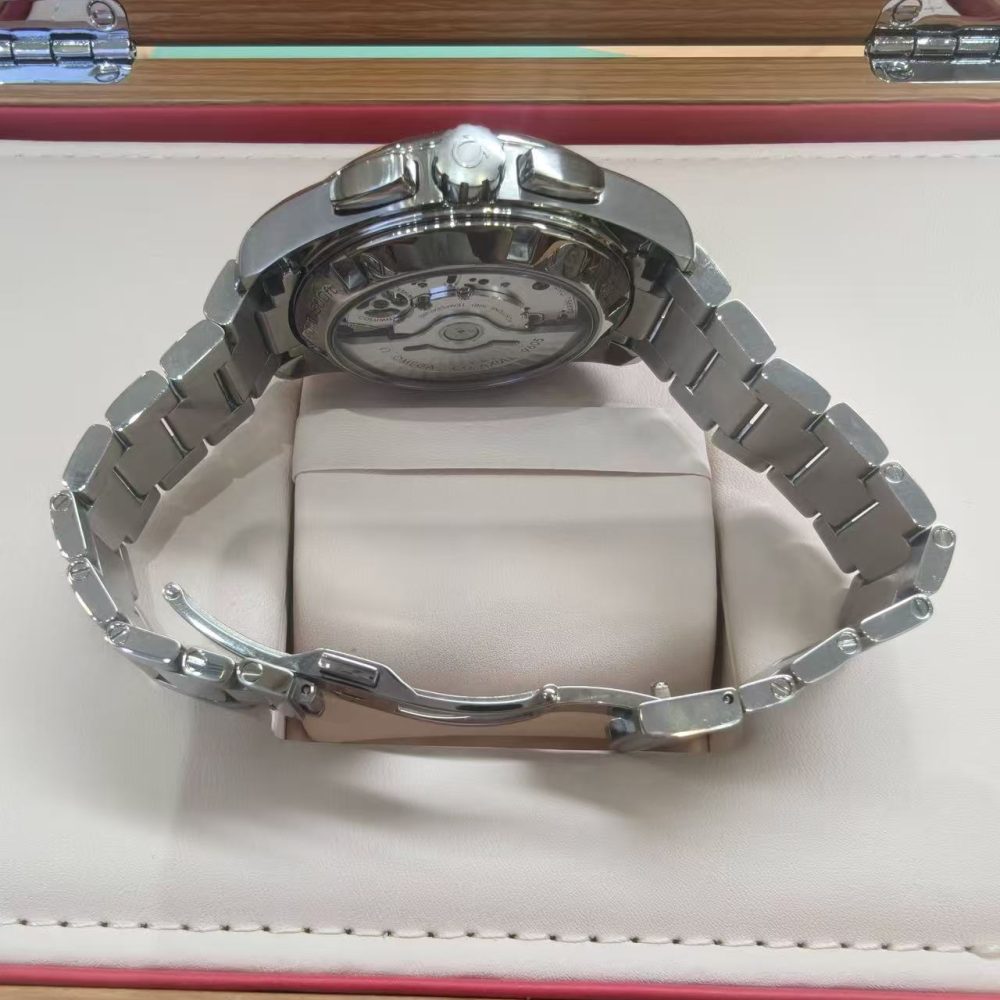 Shop Secondary Image