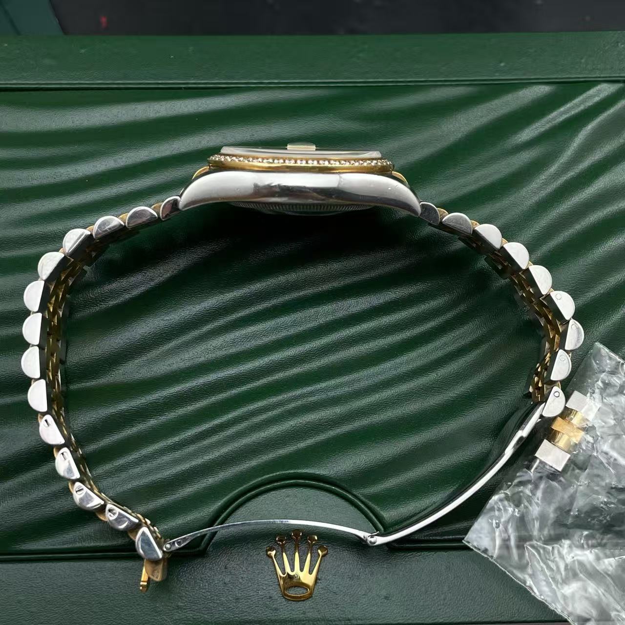 Rolex 116243 - Image 8