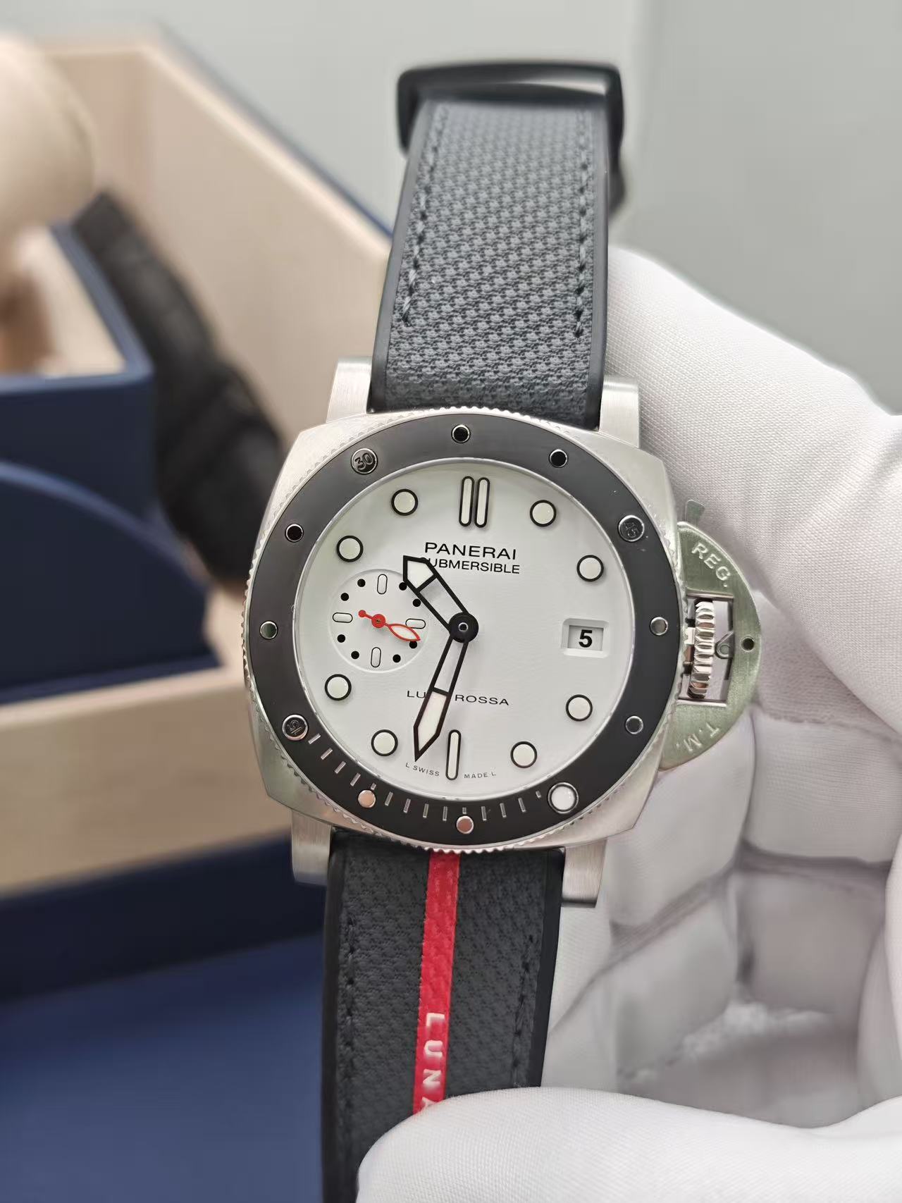 Panerai PAM01579 - Image 3