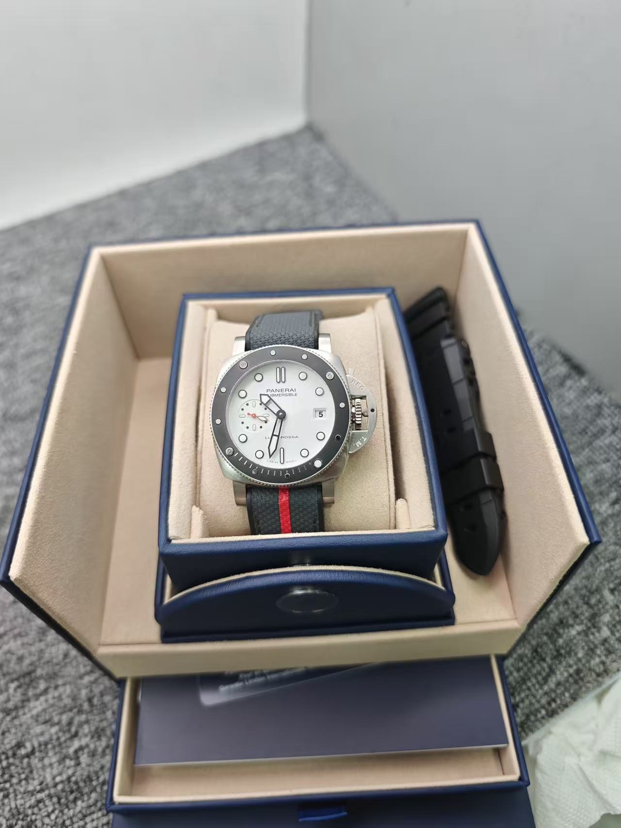Panerai PAM01579