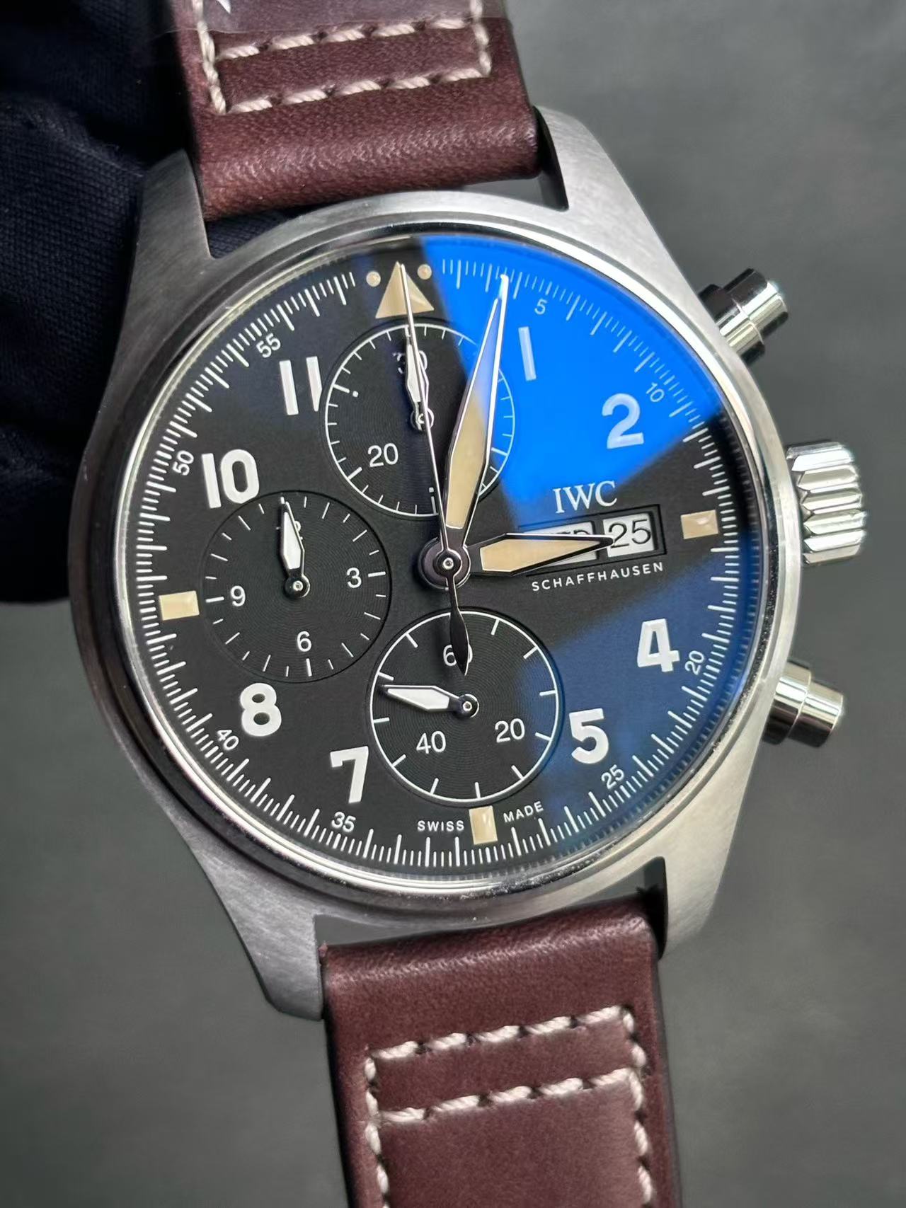 IWC IW387903 - Image 2