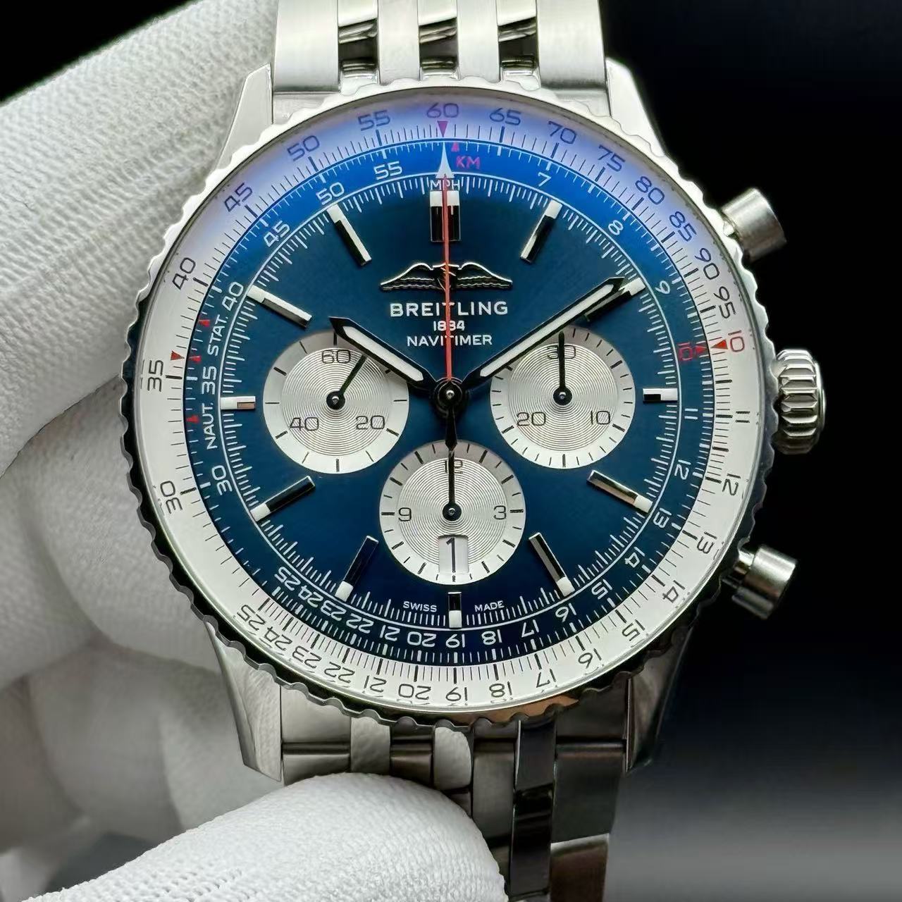Breitling AB0137211C1A1
