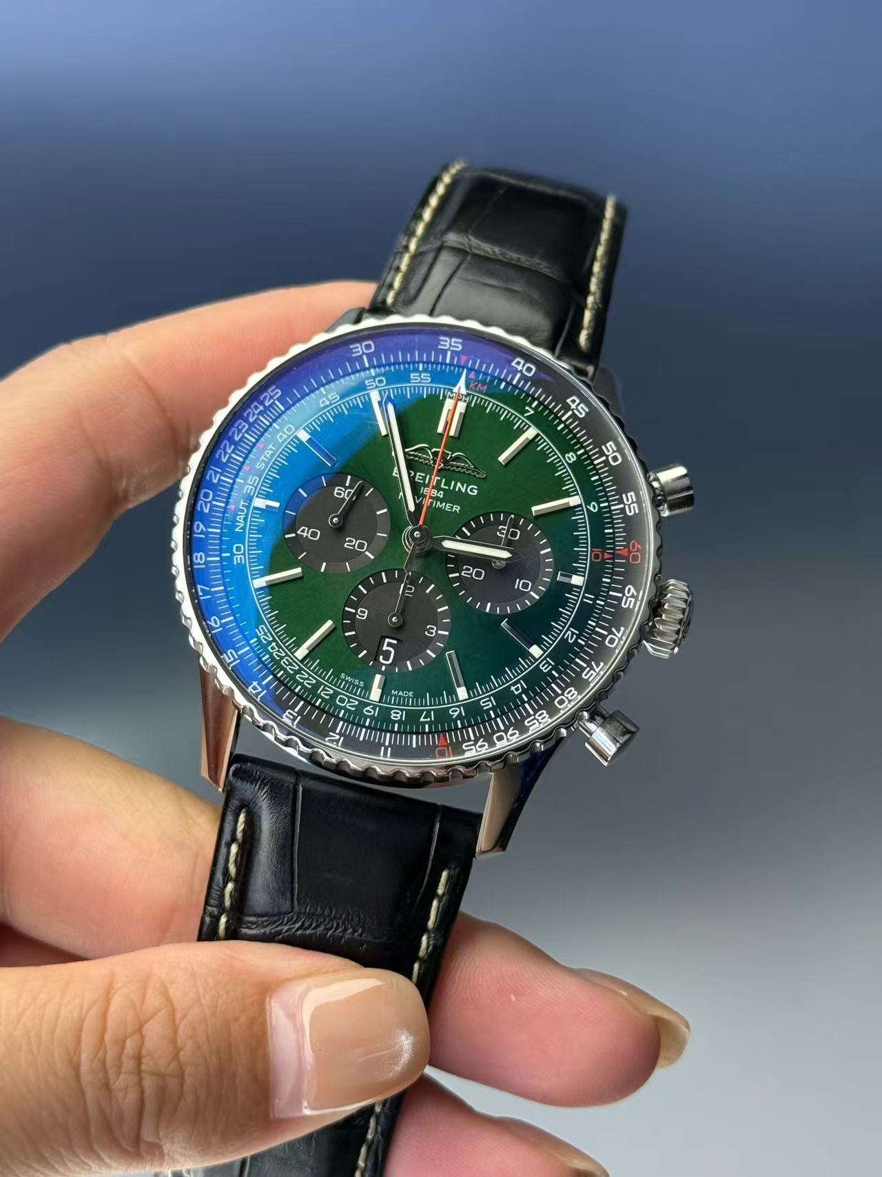 Breitling AB0137241L1P1 - Image 4