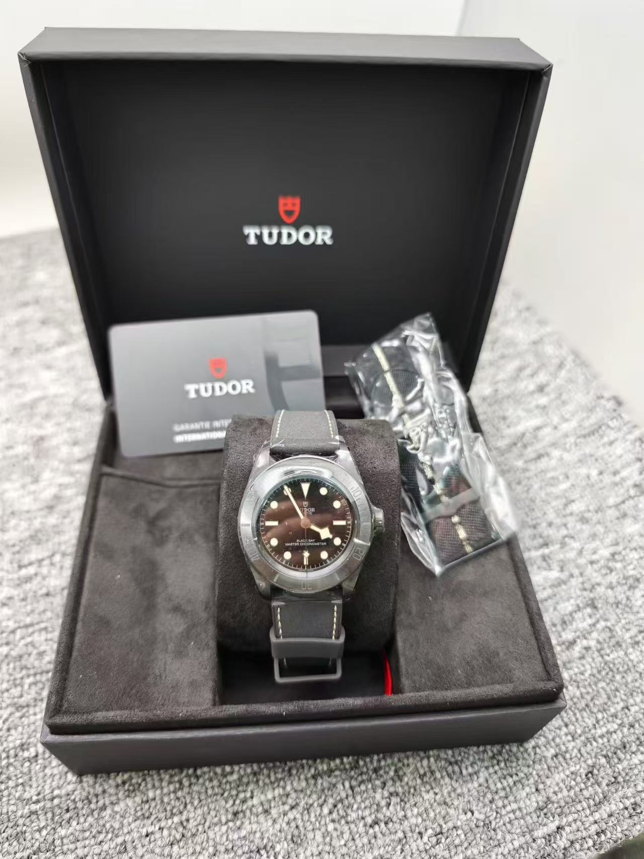 Tudor m79210cnu-0001