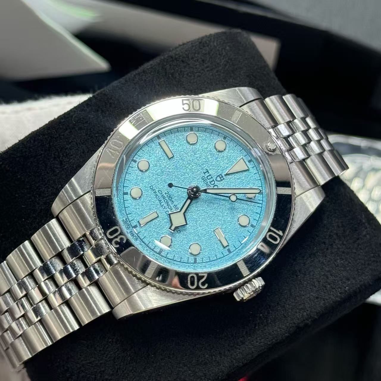 Tudor m79000-0001 - Image 4